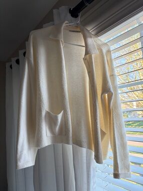 Abercrombie & Fitch button down cardigan